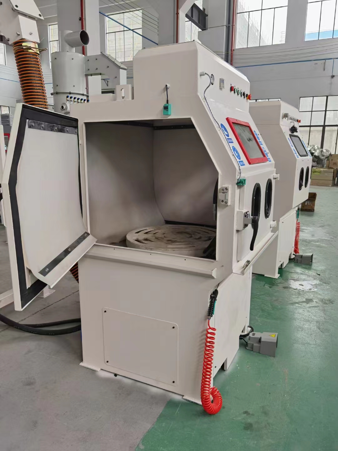 渝北移动式抛丸机的工作原理?